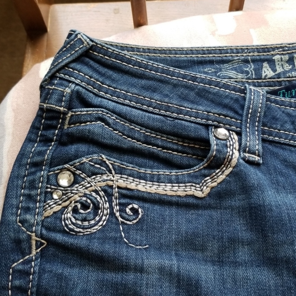 Jean shorts - Picture 2 of 4